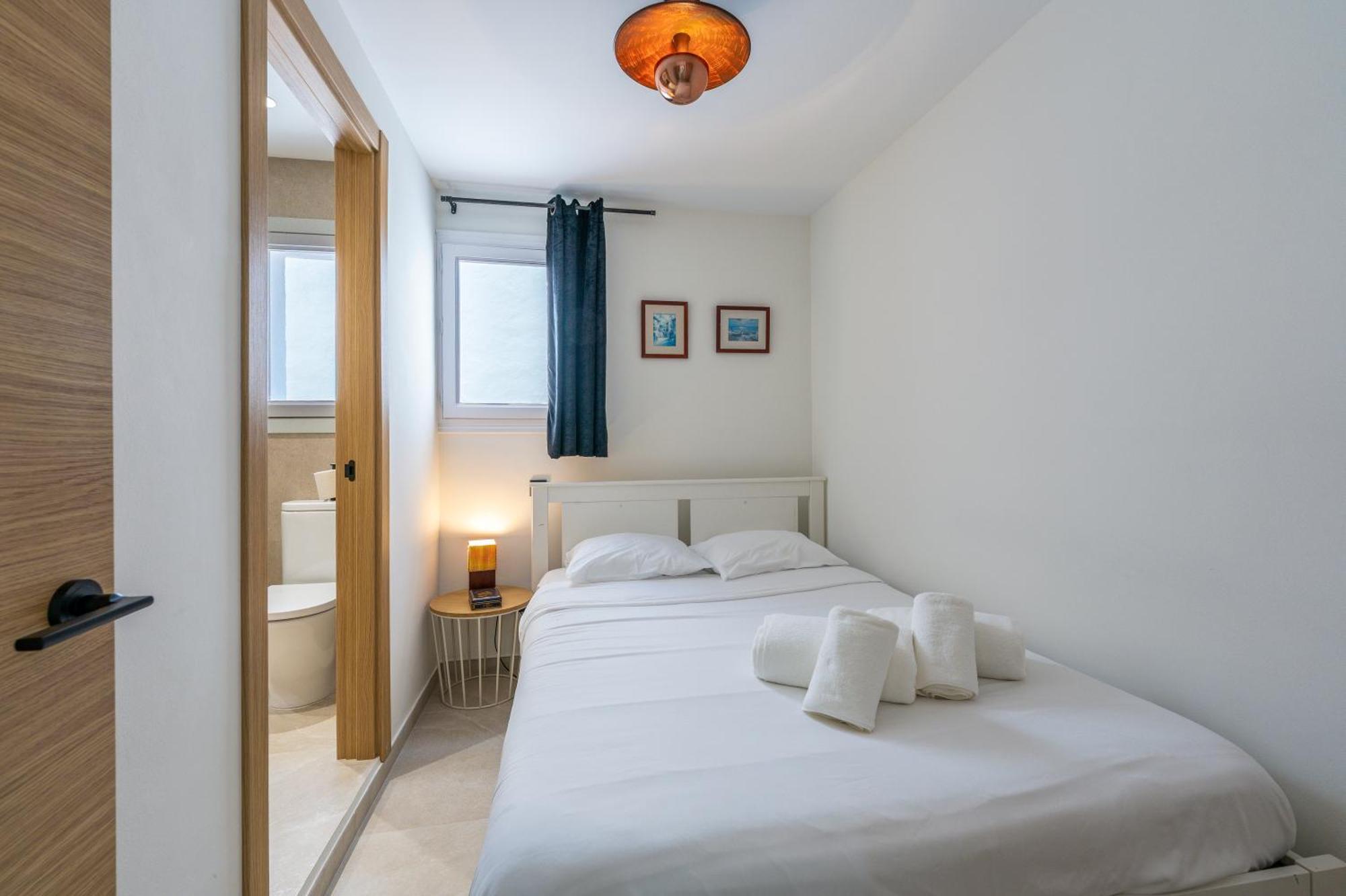 243-Fully Renovated-Puerto Banus Marbella Front Line Penthouse Lägenhet Exteriör bild