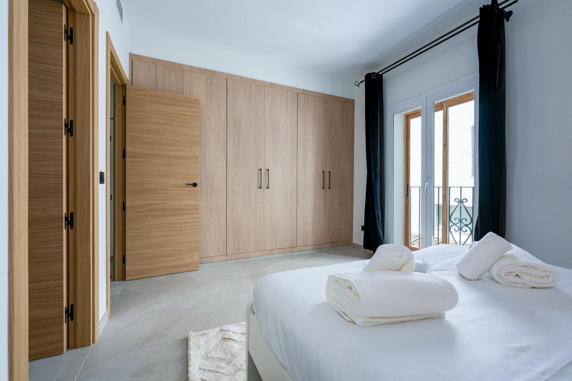 243-Fully Renovated-Puerto Banus Marbella Front Line Penthouse Lägenhet Exteriör bild