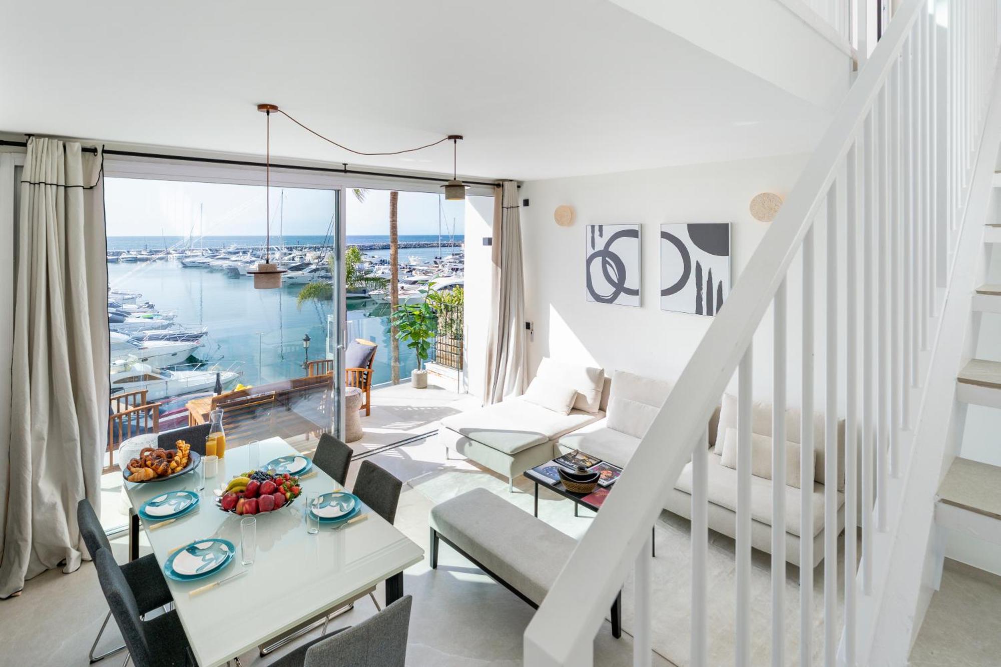 243-Fully Renovated-Puerto Banus Marbella Front Line Penthouse Lägenhet Exteriör bild